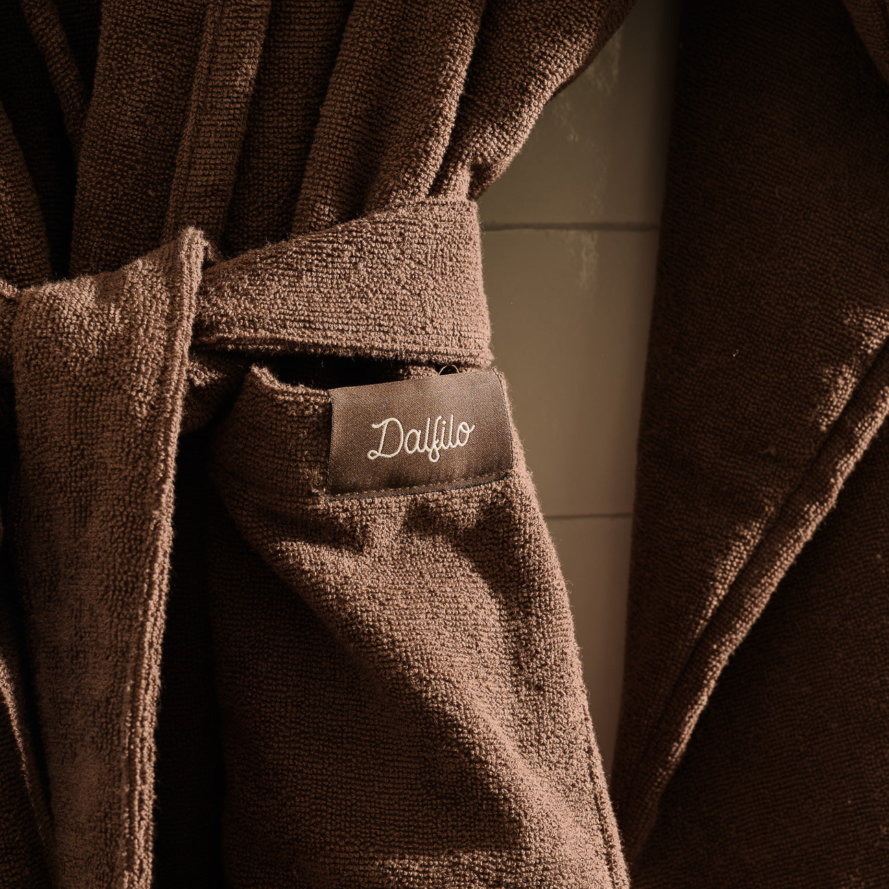 Hooded Sports Bathrobe
- S- Ebony- Cotton - Dalfilo