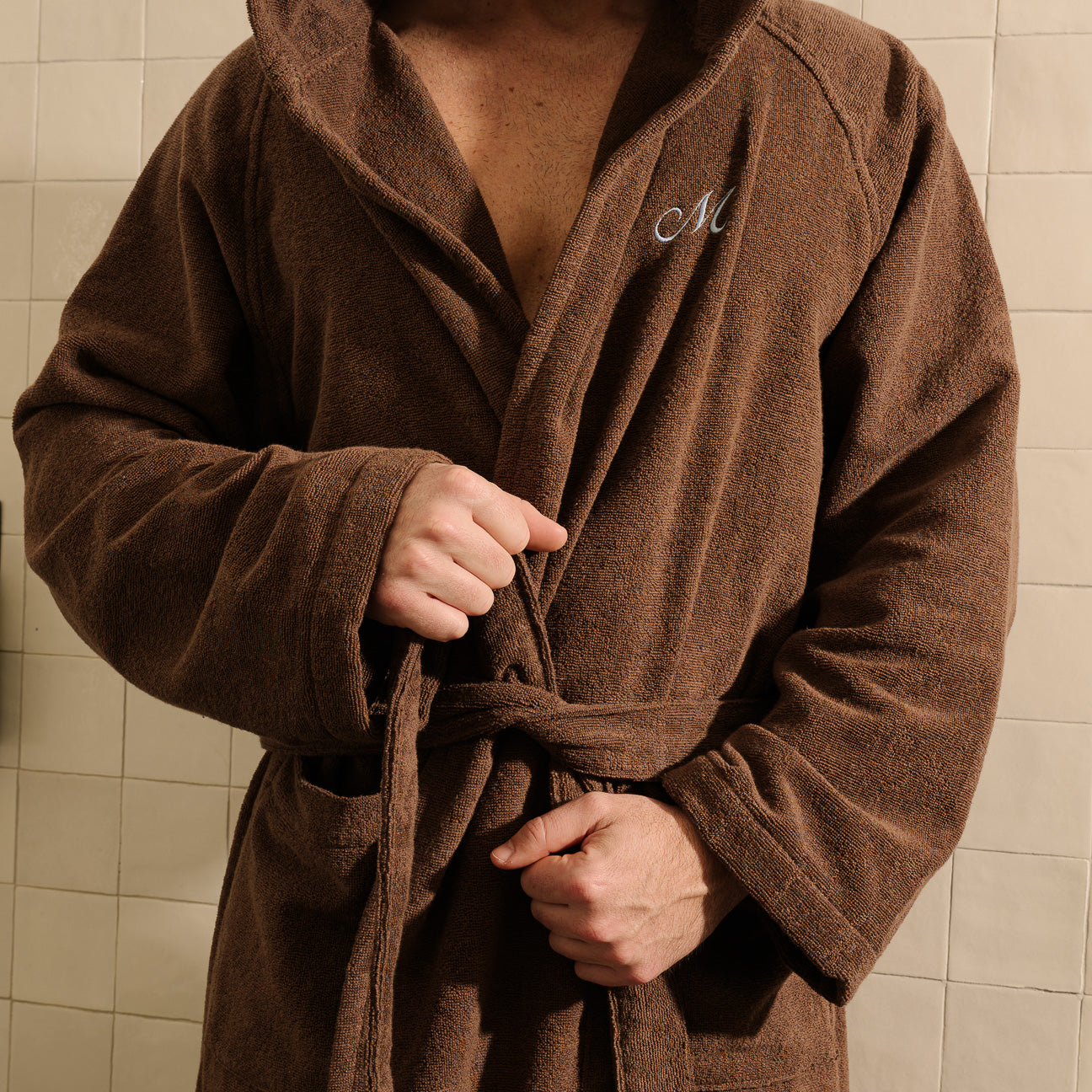 Hooded Sports Bathrobe
- S- Ebony- Cotton - Dalfilo