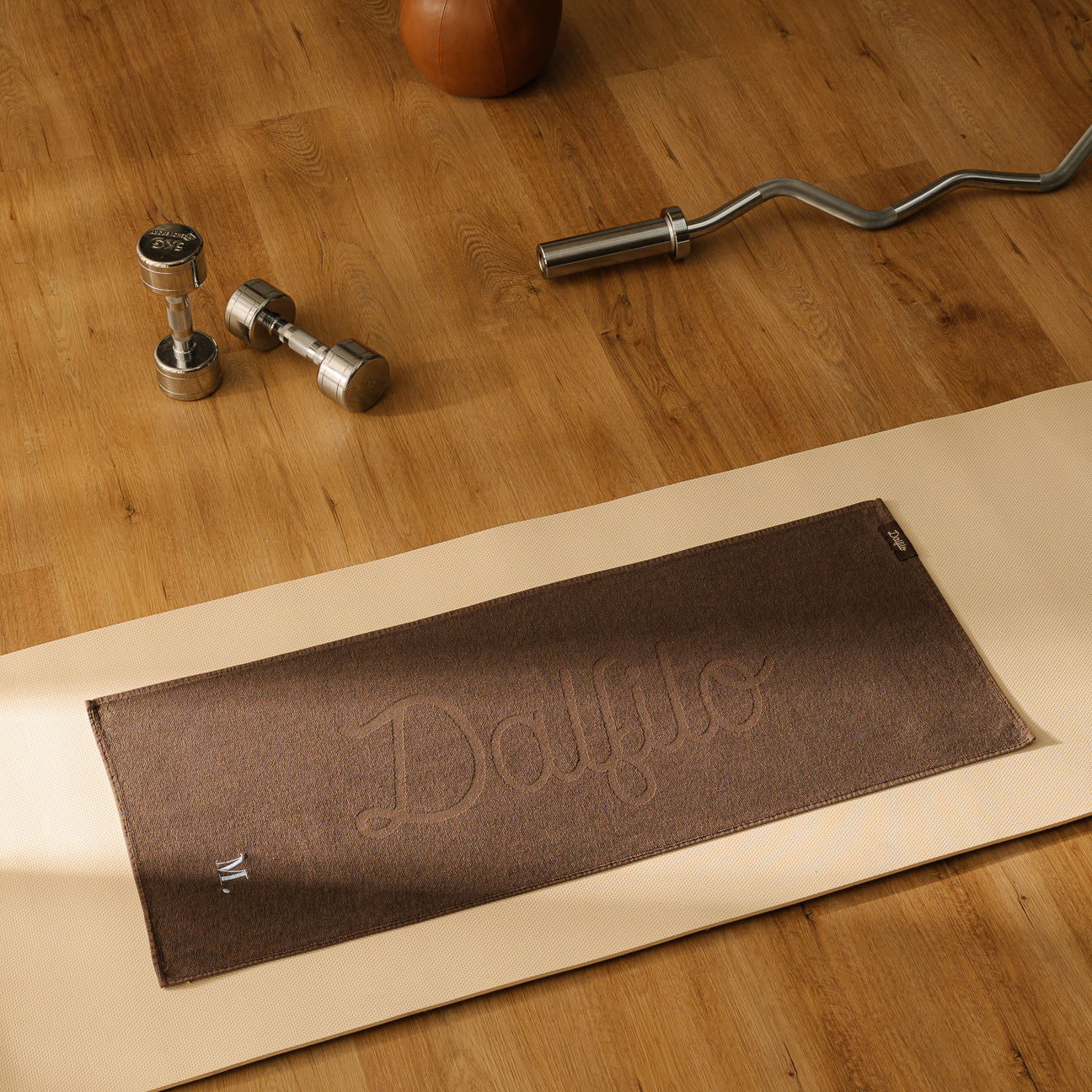 Medium sports towel
- 40x100 cm- Ebony- Cotton - Dalfilo