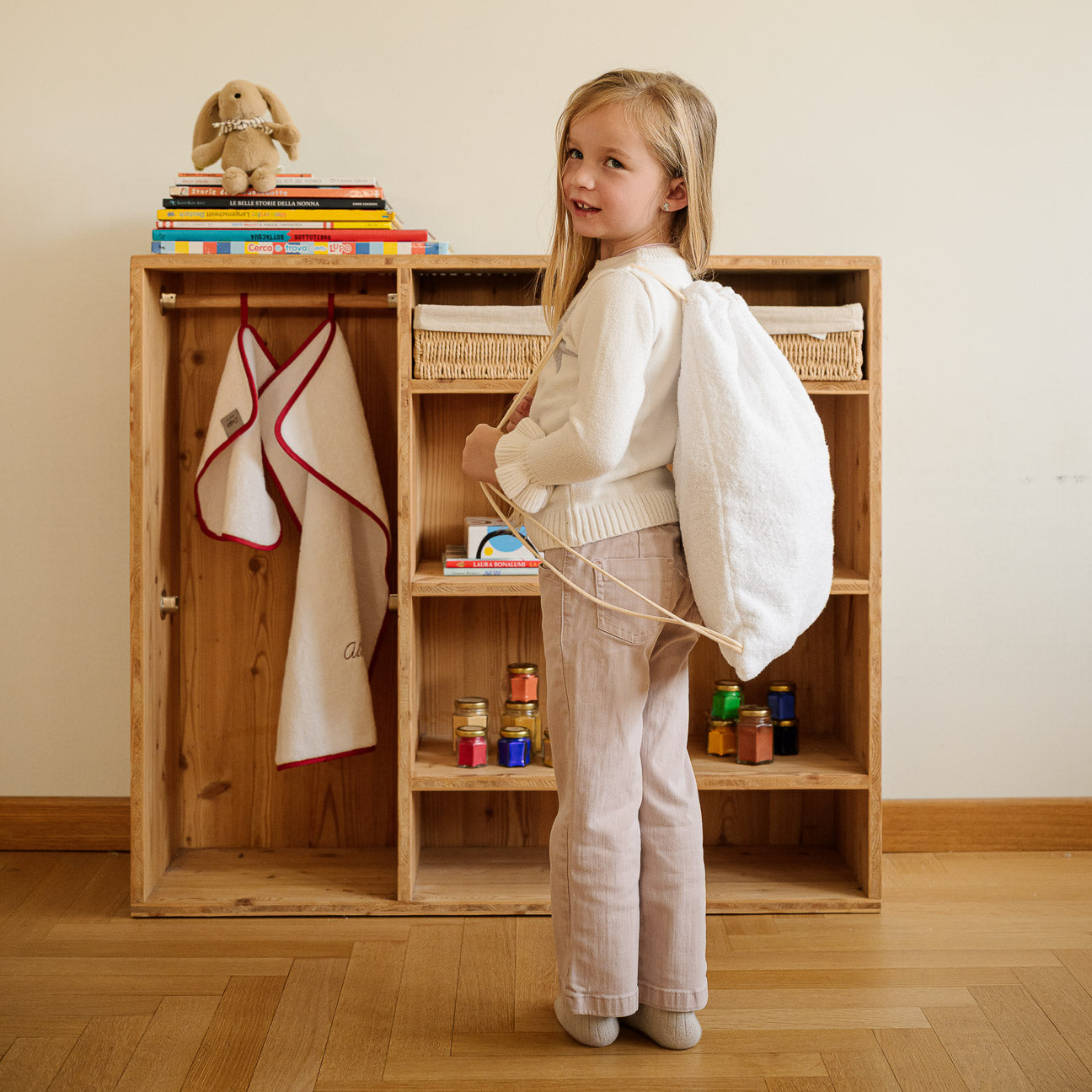 Kids School Set
- One Size- White- Cotton - Dalfilo