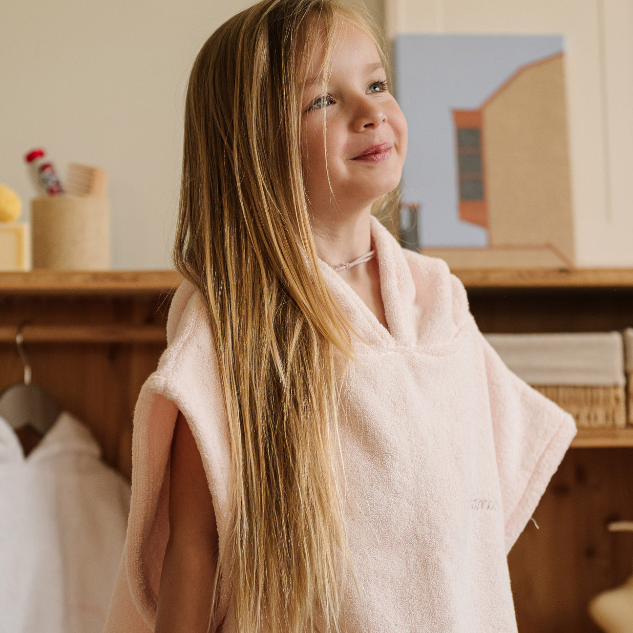 Bath Poncho
- Ages 2-4- Cherry pink- Cotton - Dalfilo