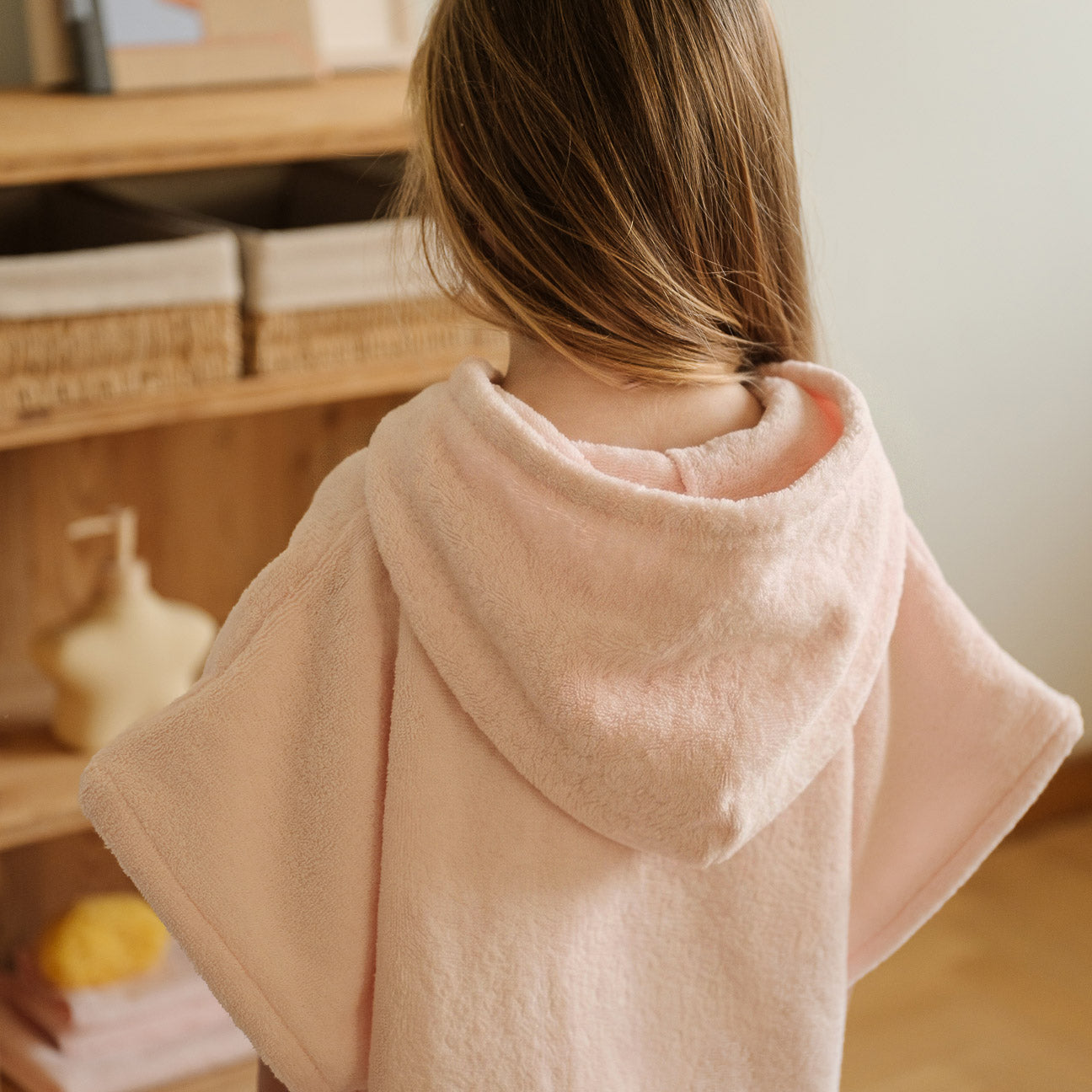 Bath Poncho
- Ages 2-4- Cherry pink- Cotton - Dalfilo