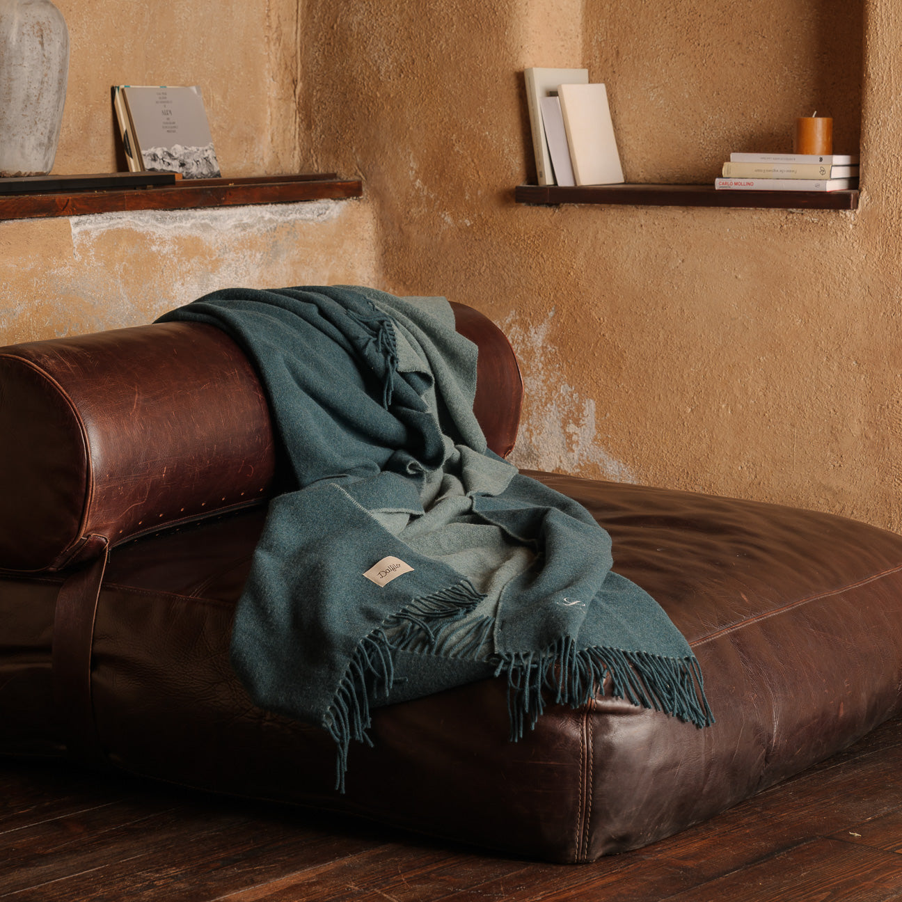 Reversible Wool & Cashmere Blanket Throw
- 130x180 cm- Petrol Blue- Regenerated Cashmere + Wool - Dalfilo