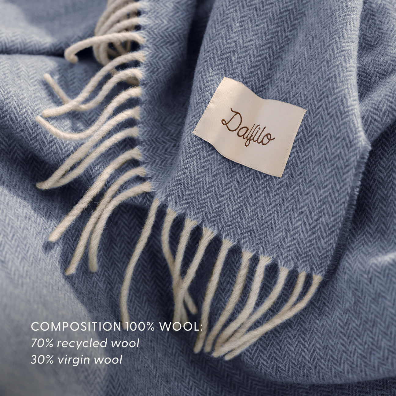 Wool Blanket Throw
- 130x180 cm- Denim- Regenerated Wool - Dalfilo