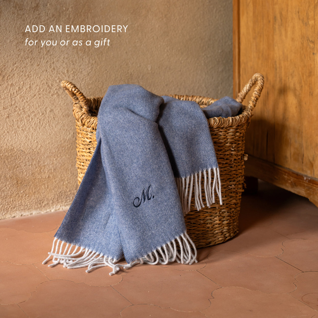 Wool Blanket Throw
- 130x180 cm- Denim- Regenerated Wool - Dalfilo