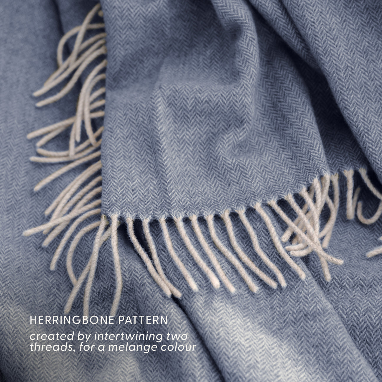 Wool Blanket Throw
- 130x180 cm- Denim- Regenerated Wool - Dalfilo