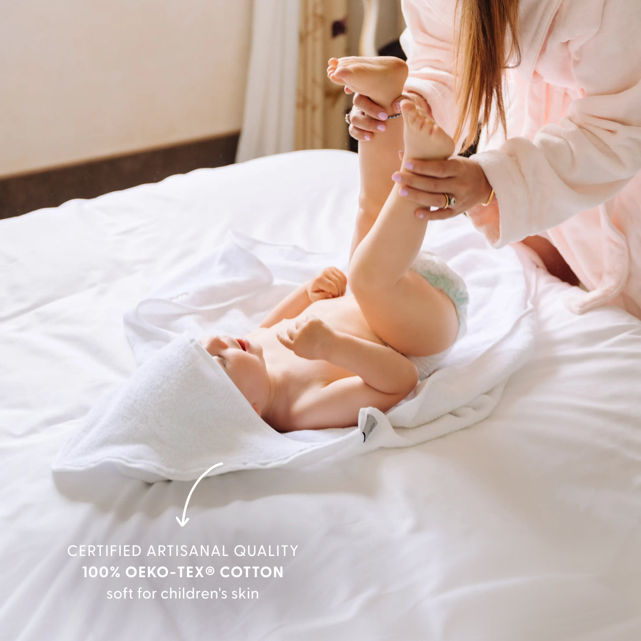 Baby Hooded Towel
- Ages 0-2- White- Cotton - Dalfilo